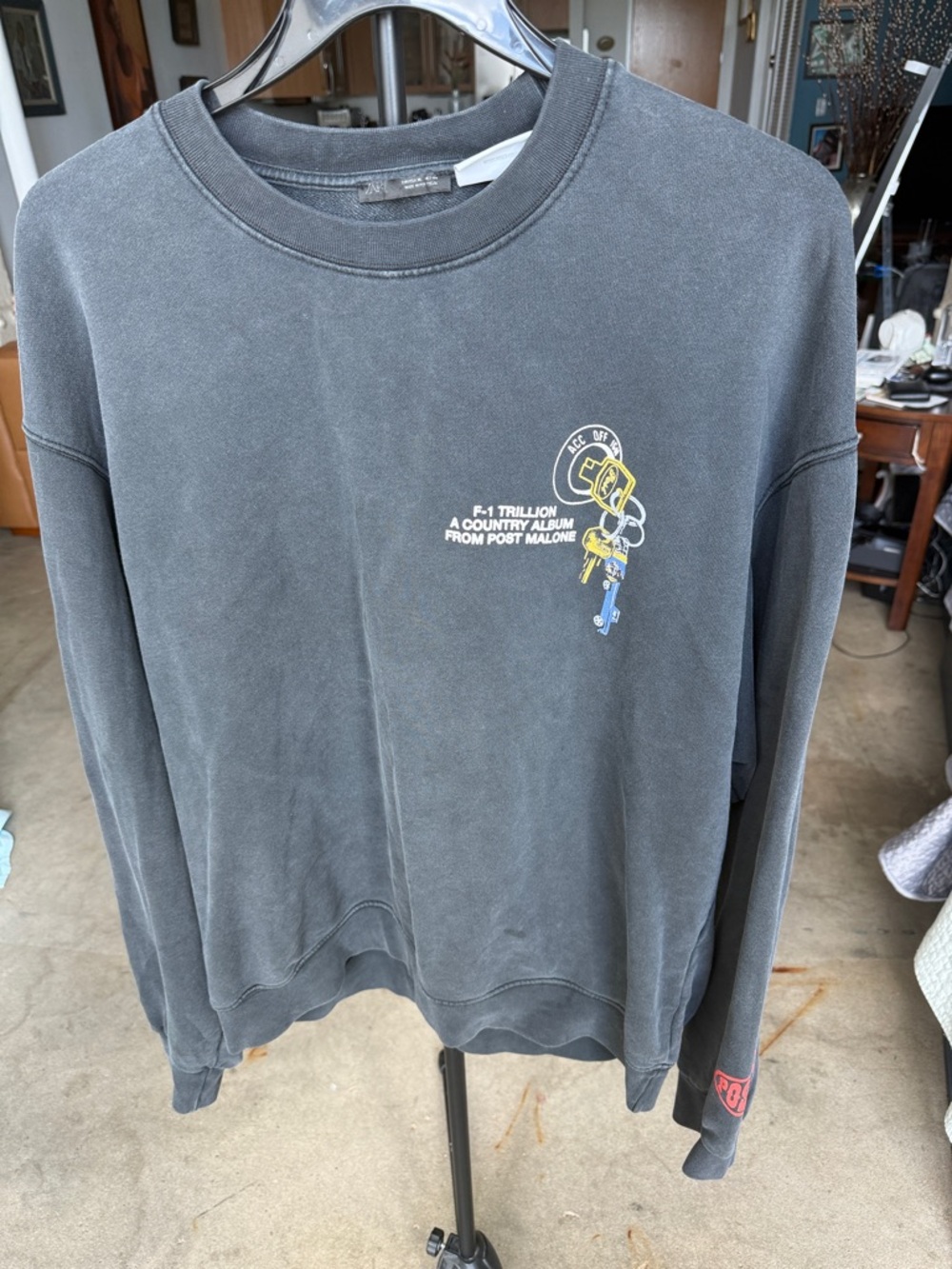 Zara Black Crewneck Sweater with Small Graphic